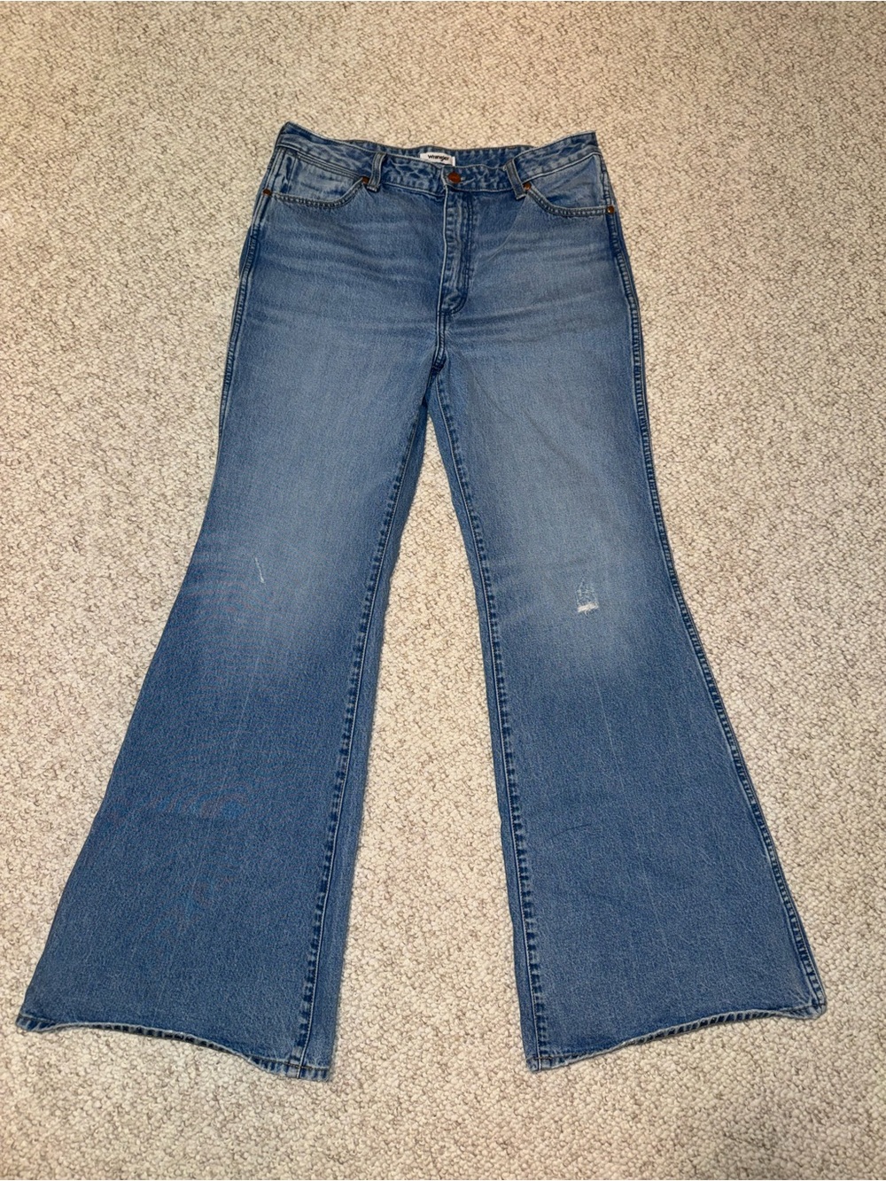 Wrangler Women's Wanderer 622 High Rise Flare Distressed Jeans Size 32/34